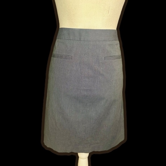 Theory Vintage ‘Lilous/Infinite’ Gray Micro Striped Pocketed Pencil Skirt Size 4 - Picture 8 of 14